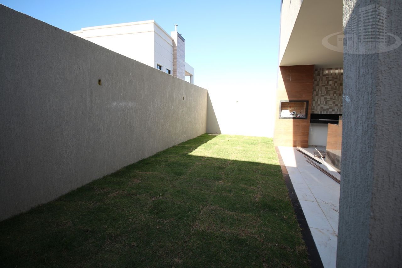 Casa de Condomínio à venda com 4 quartos, 210m² - Foto 24