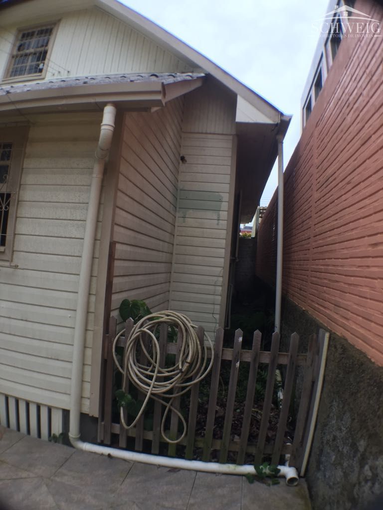 Casa à venda com 6 quartos, 270m² - Foto 18