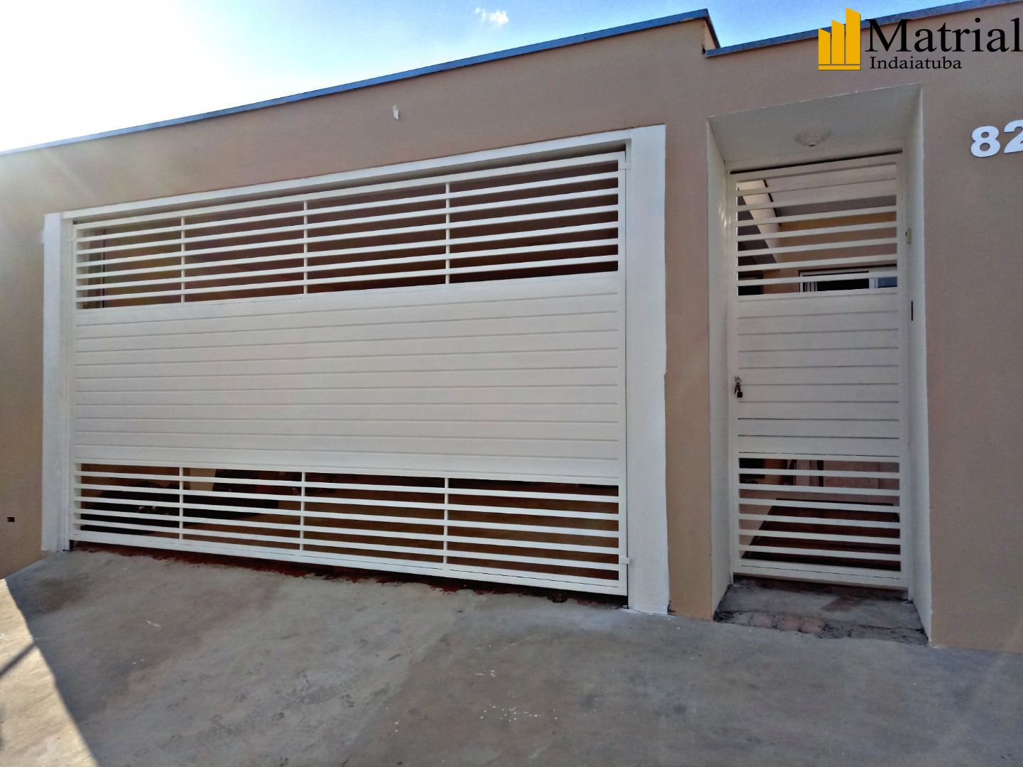 Casa à venda com 3 quartos, 100m² - Foto 1