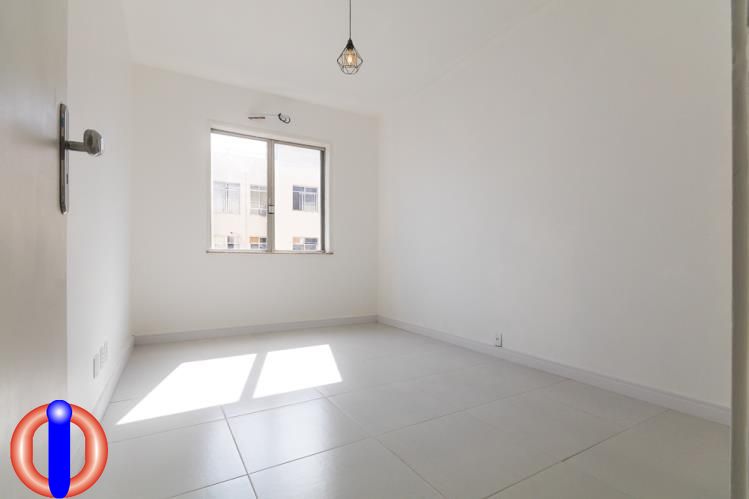 Apartamento à venda com 2 quartos, 85m² - Foto 13