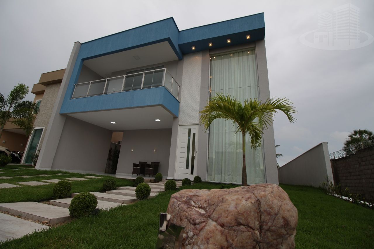 Casa de Condomínio à venda com 4 quartos, 307m² - Foto 1