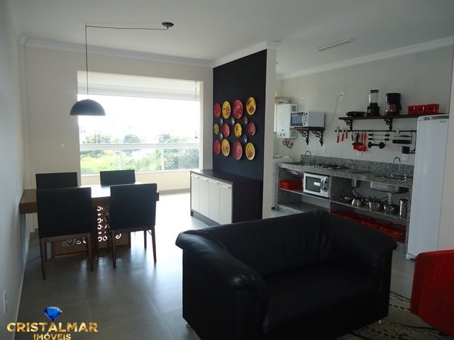 Apartamento à venda com 2 quartos, 74m² - Foto 2