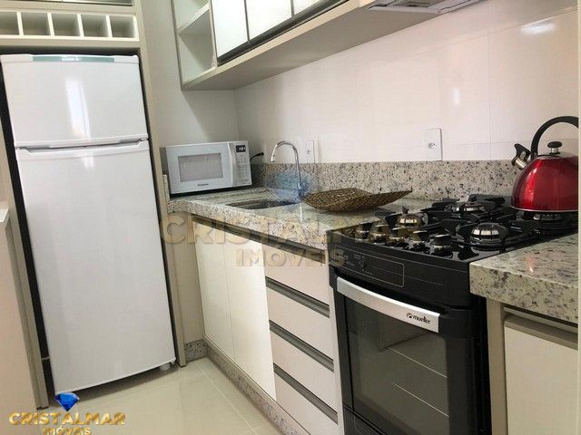 Apartamento à venda com 2 quartos, 75m² - Foto 4