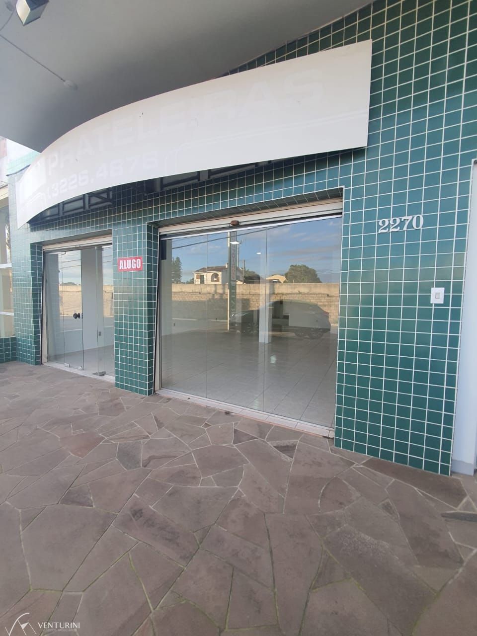 Conjunto Comercial-Sala para alugar com 2 quartos, 175m² - Foto 2