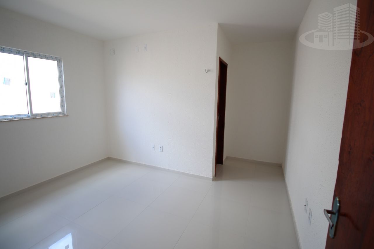 Casa à venda com 3 quartos, 89m² - Foto 7