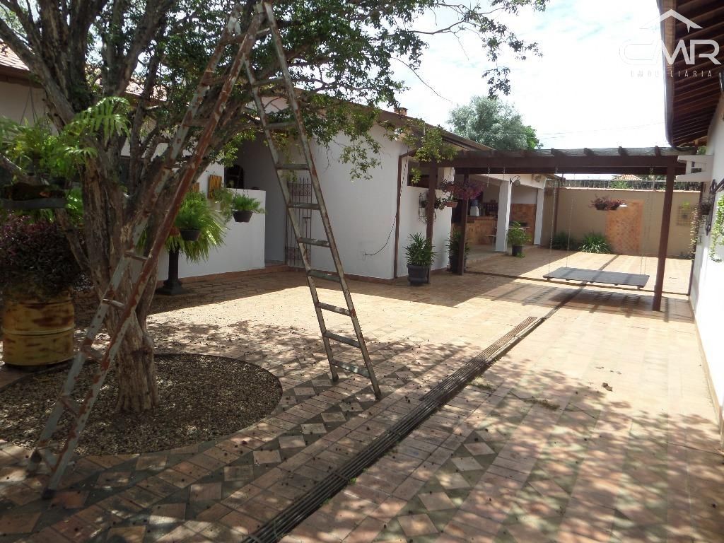 Chácara à venda com 4 quartos, 550m² - Foto 32