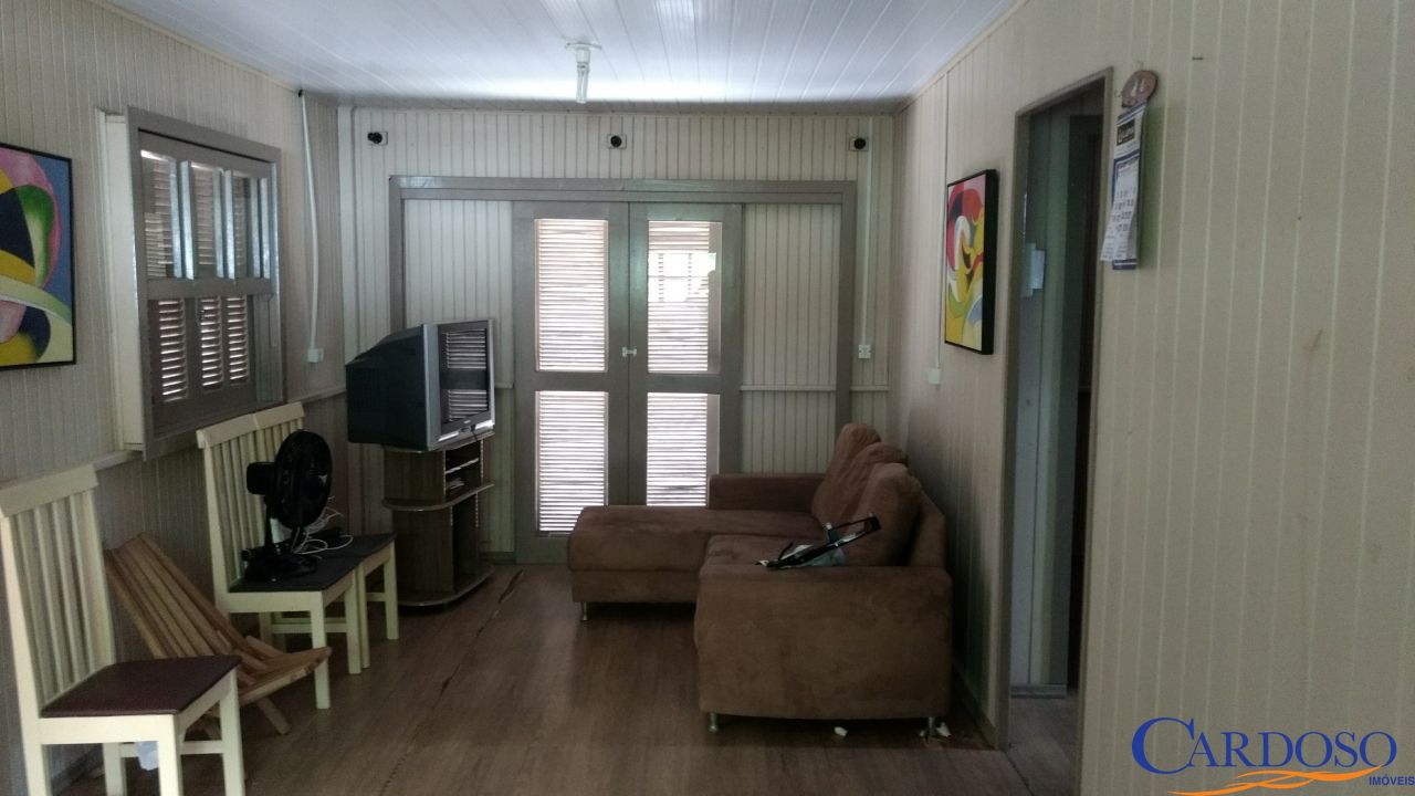 Casa à venda com 3 quartos, 90m² - Foto 4