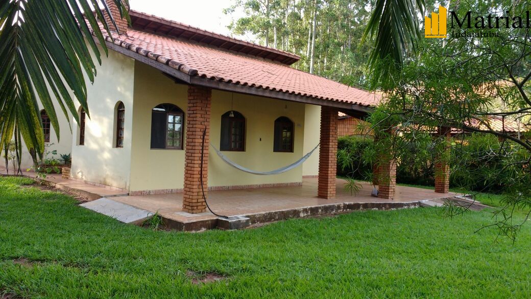 Casa de Condomínio à venda com 3 quartos, 1300m² - Foto 1