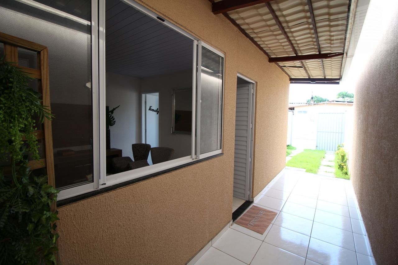 Casa à venda com 2 quartos, 55m² - Foto 2