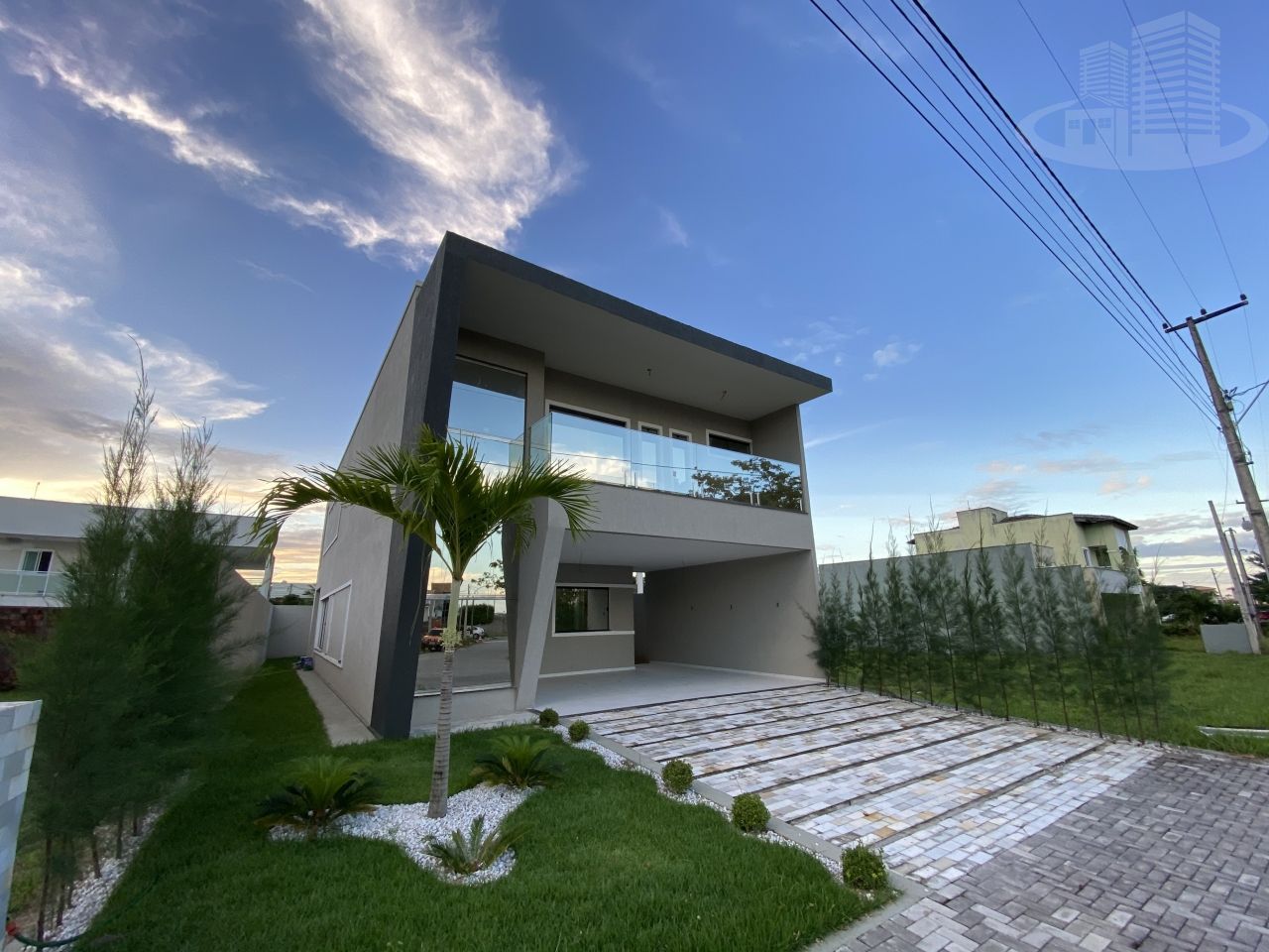 Casa de Condomínio à venda com 4 quartos, 210m² - Foto 2