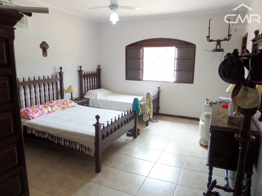 Chácara à venda com 4 quartos, 550m² - Foto 48