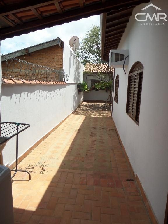 Chácara à venda com 4 quartos, 550m² - Foto 34