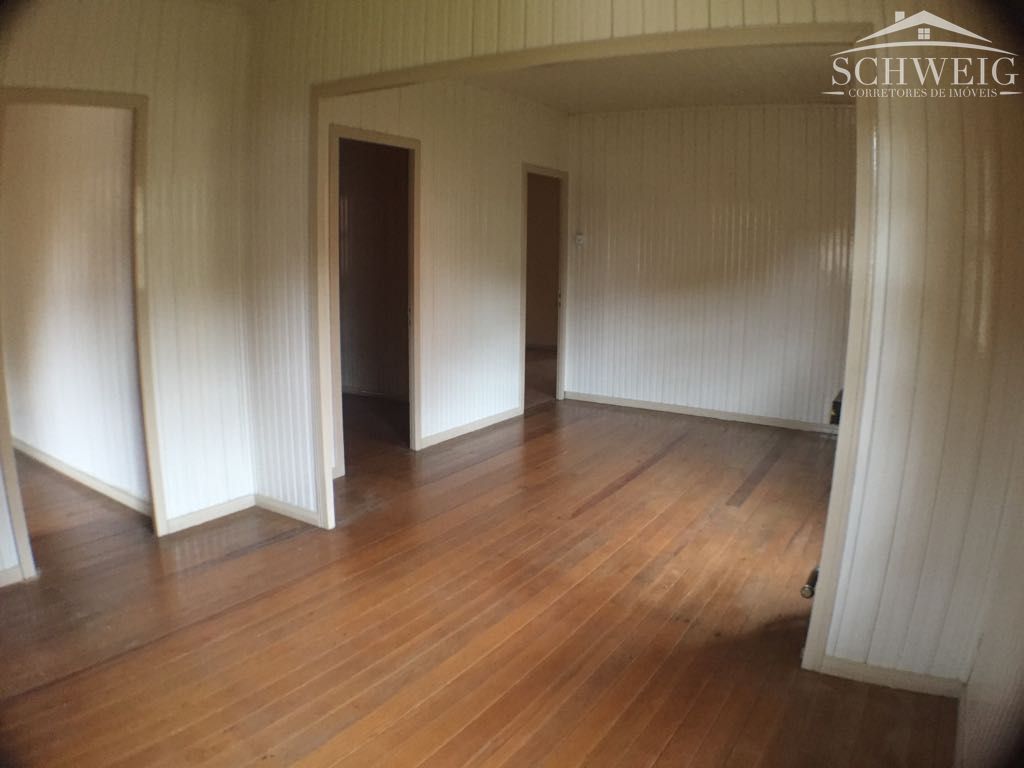 Casa à venda com 6 quartos, 270m² - Foto 3