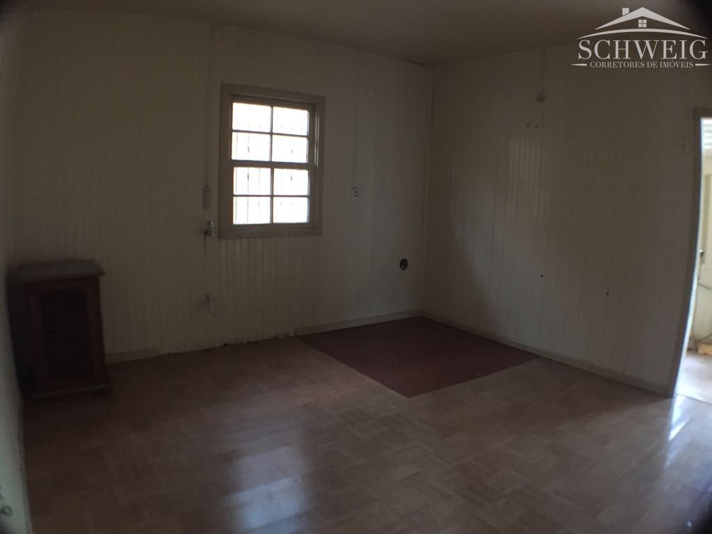 Casa à venda com 6 quartos, 270m² - Foto 4
