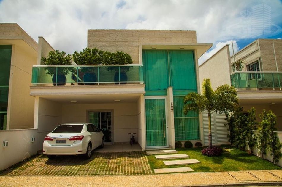 Casa de Condomínio à venda com 4 quartos, 226m² - Foto 3