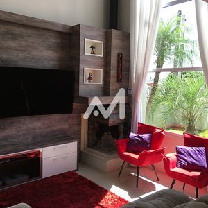 Sobrado com 148m² e 3 dormitórios no bairro Universitário em Lajeado para Comprar