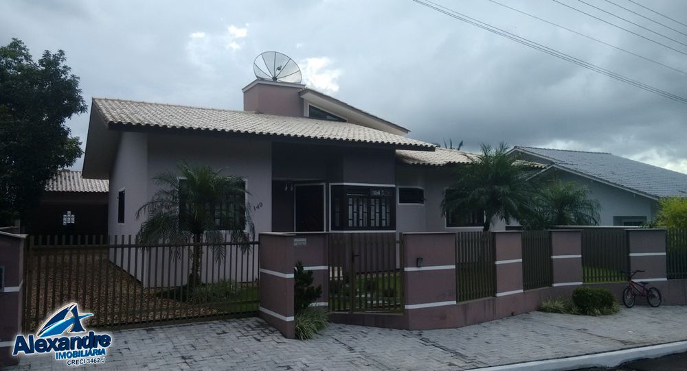Casa à venda com 187m² em Jaraguá do Sul