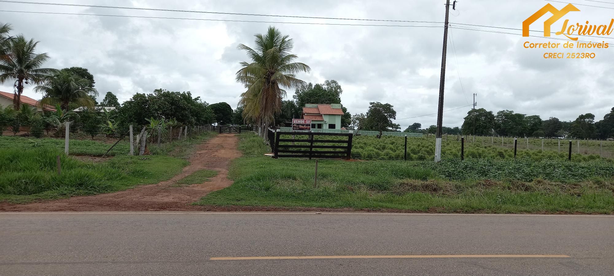 Fazenda à venda com 2 quartos, 157300m² - Foto 1