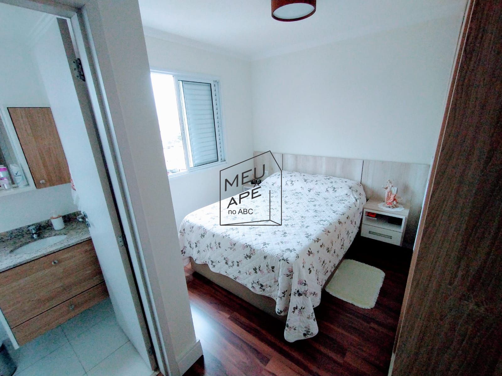 Apartamento à venda com 2 quartos, 70m² - Foto 9