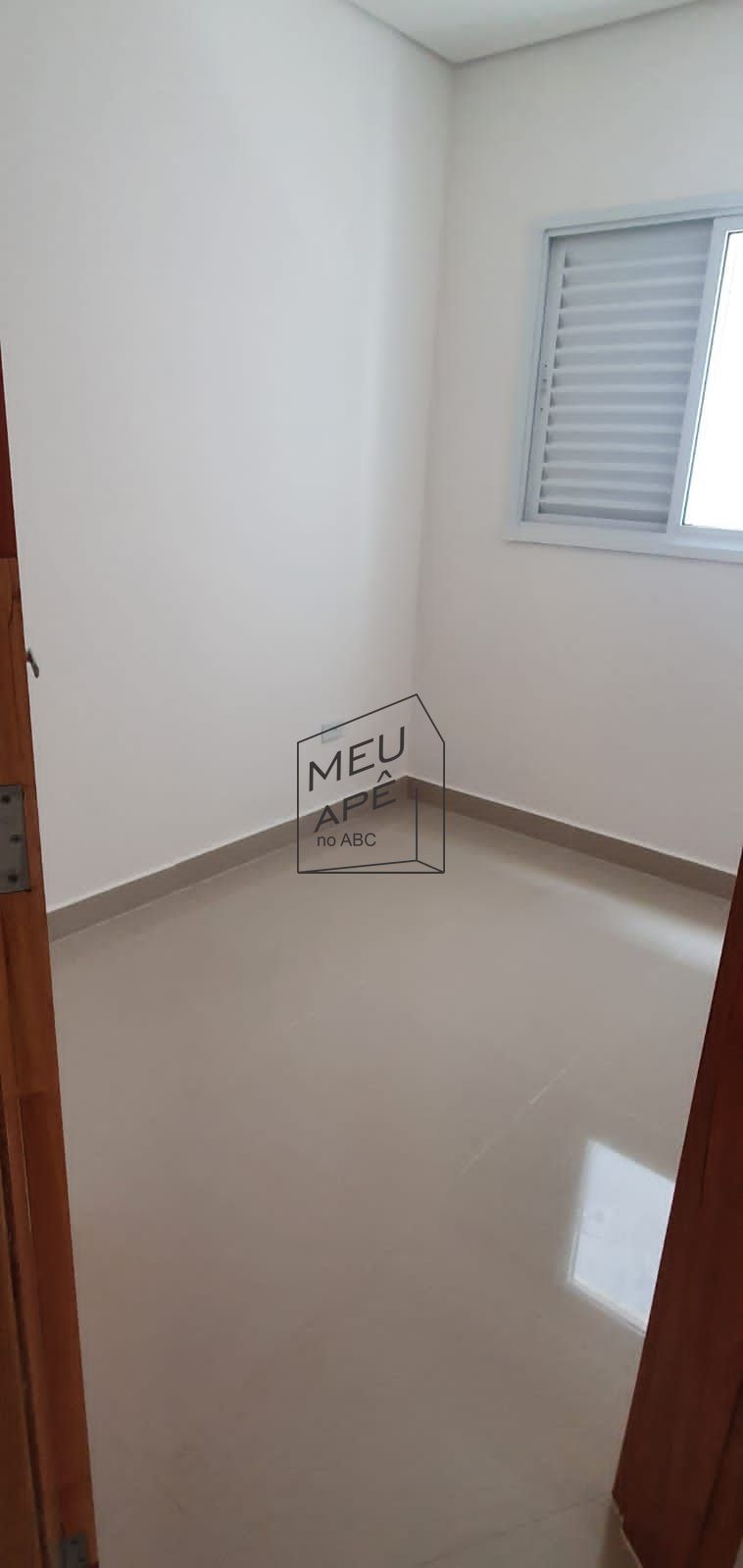 Apartamento à venda com 2 quartos, 104m² - Foto 4