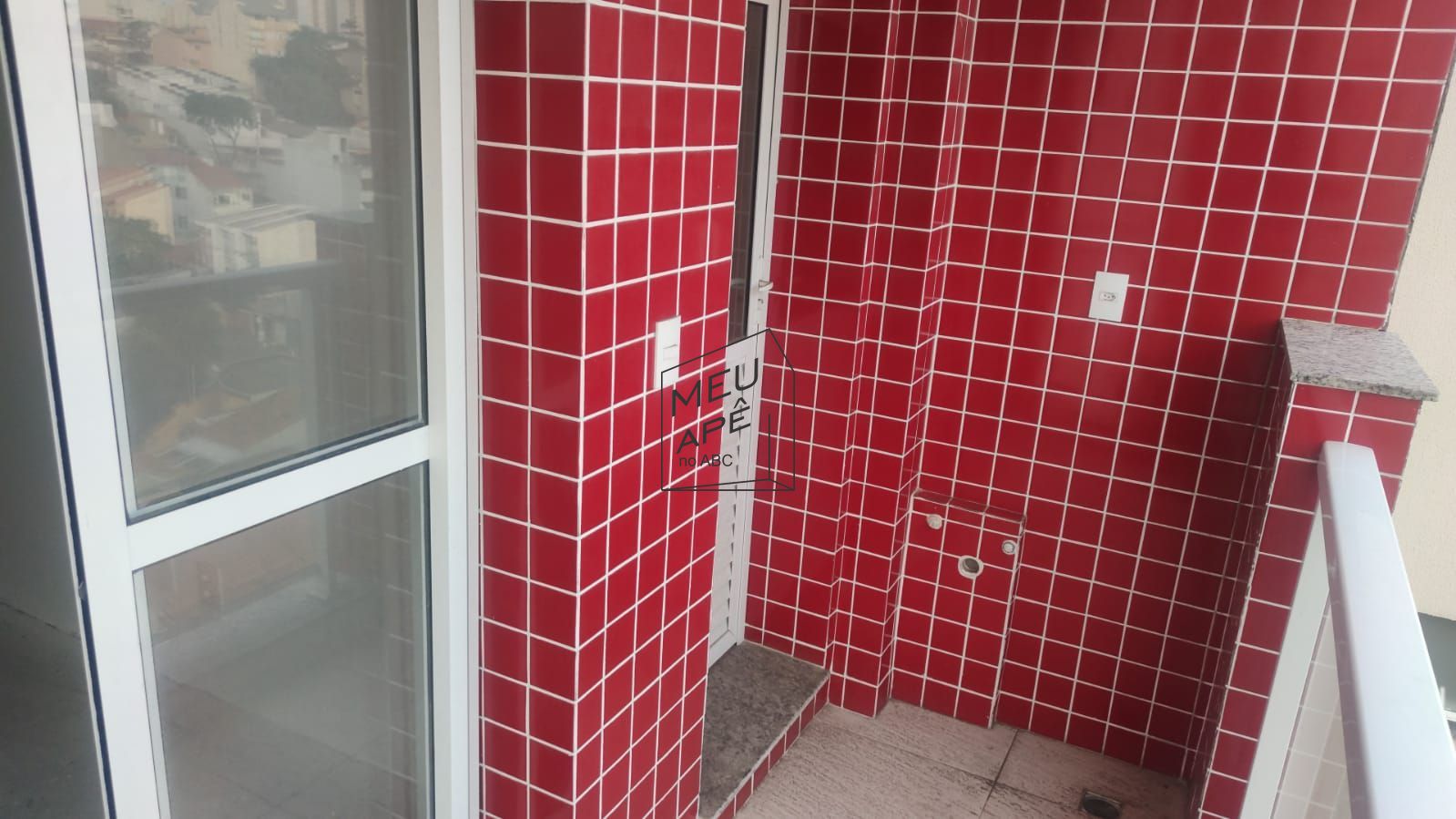 Apartamento à venda com 2 quartos, 56m² - Foto 12