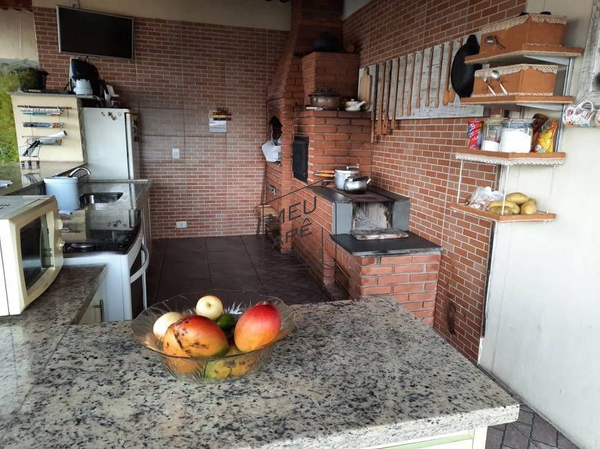 Sobrado à venda com 2 quartos, 210m² - Foto 1