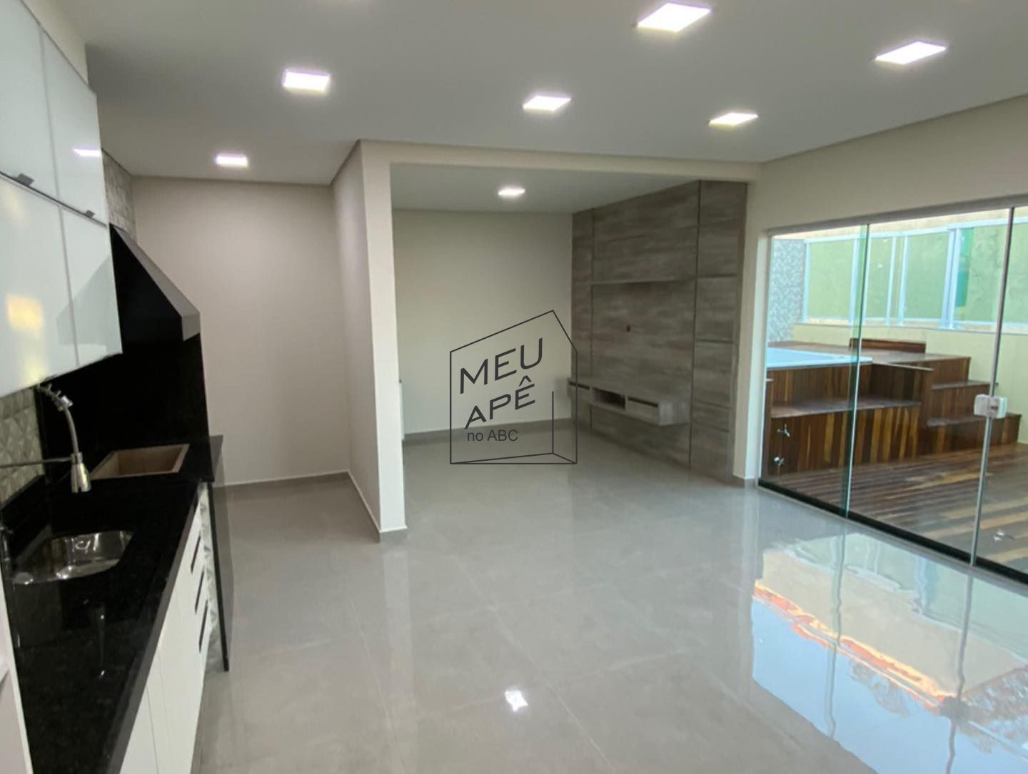 Cobertura à venda com 3 quartos, 160m² - Foto 1