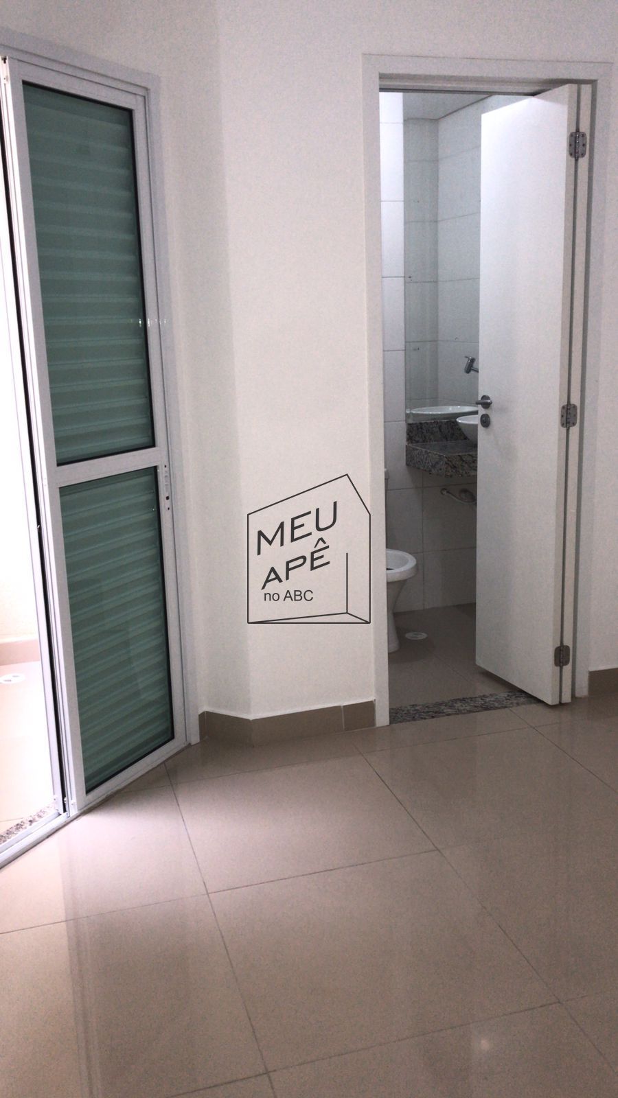 Apartamento à venda com 2 quartos, 56m² - Foto 11