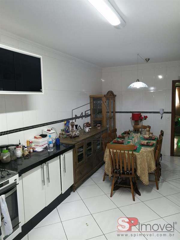 Sobrado à venda com 3 quartos, 140m² - Foto 2