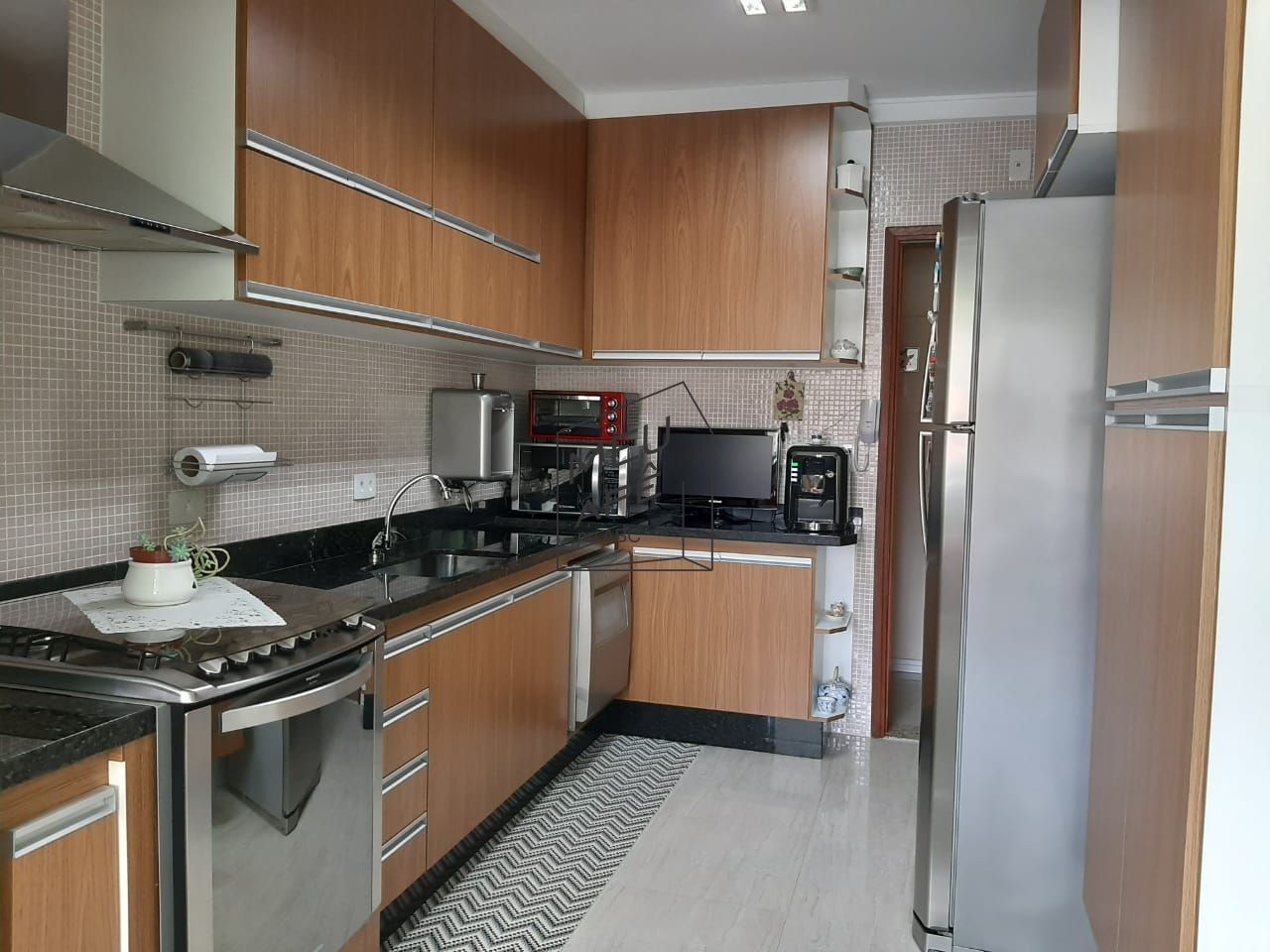 Apartamento à venda com 3 quartos, 107m² - Foto 4