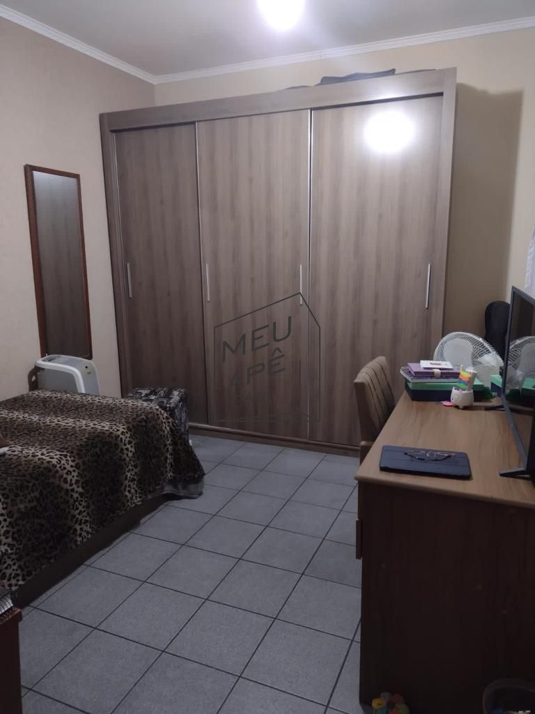 Sobrado à venda com 3 quartos, 200m² - Foto 14