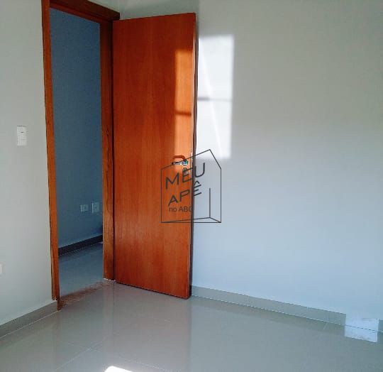 Apartamento à venda com 2 quartos, 40m² - Foto 11