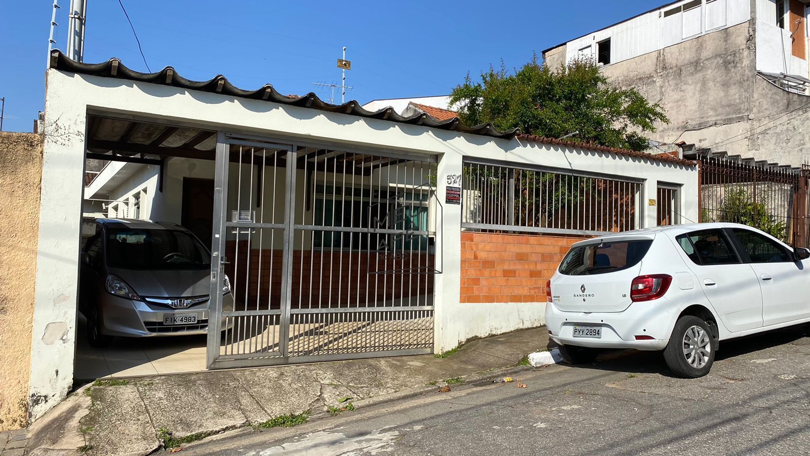 Casa à venda com 3 quartos, 220m² - Foto 1