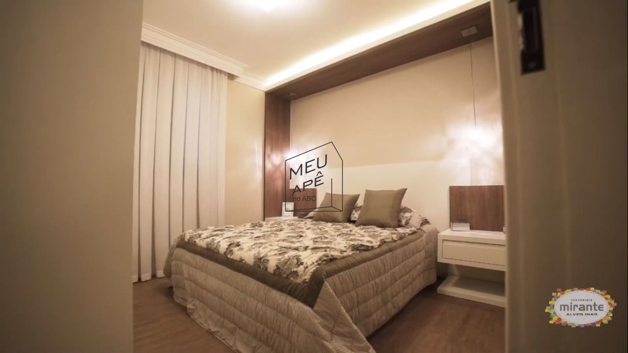 Apartamento à venda com 3 quartos, 70m² - Foto 4