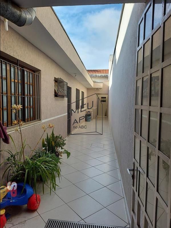 Casa à venda com 3 quartos, 136m² - Foto 4