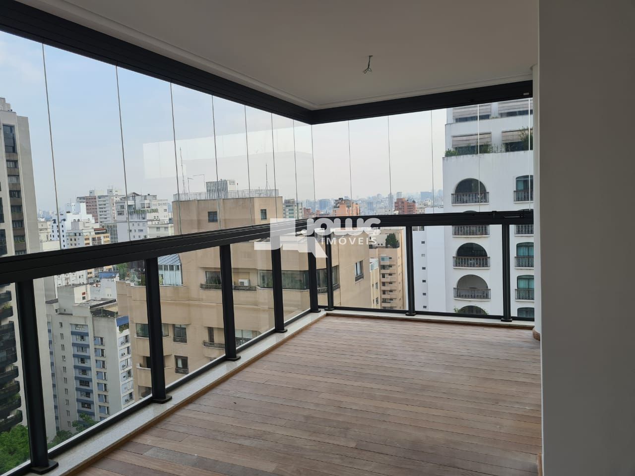 Apartamento à venda com 3 quartos, 205m² - Foto 5