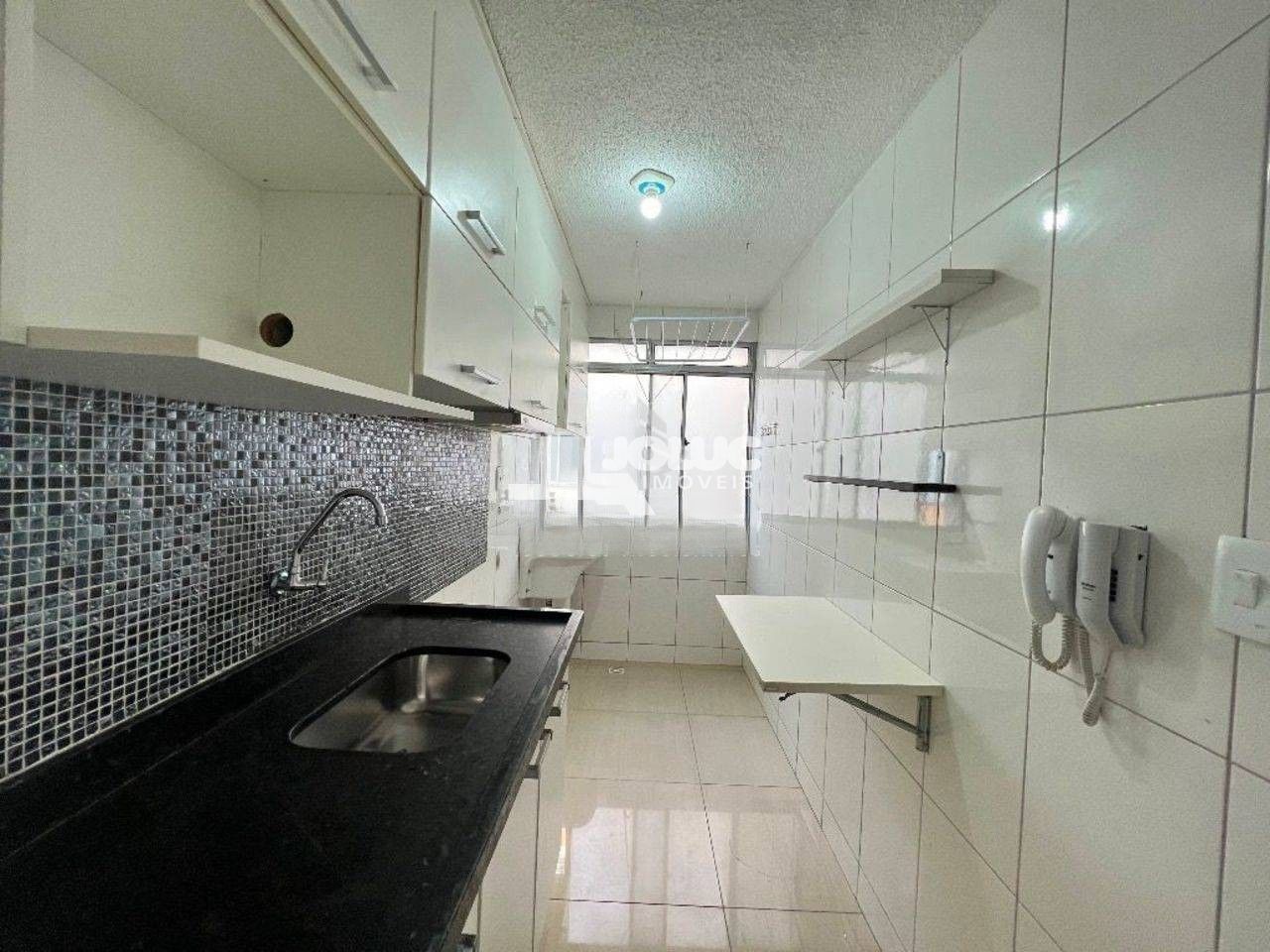 Apartamento à venda com 3 quartos, 50m² - Foto 7