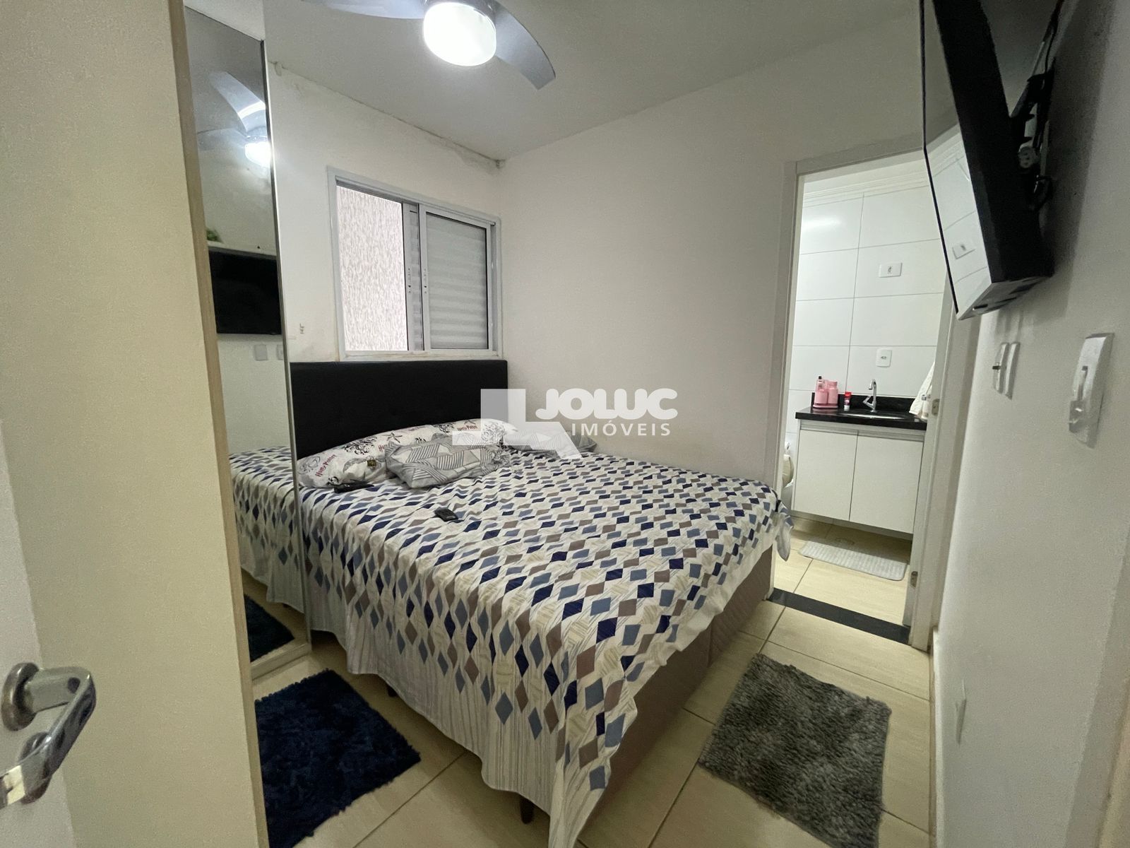 Apartamento à venda com 2 quartos, 60m² - Foto 8