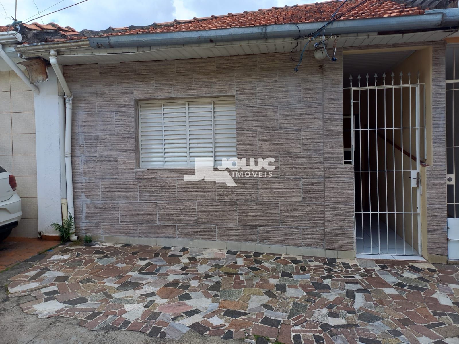 Casa à venda com 2 quartos, 66m² - Foto 2