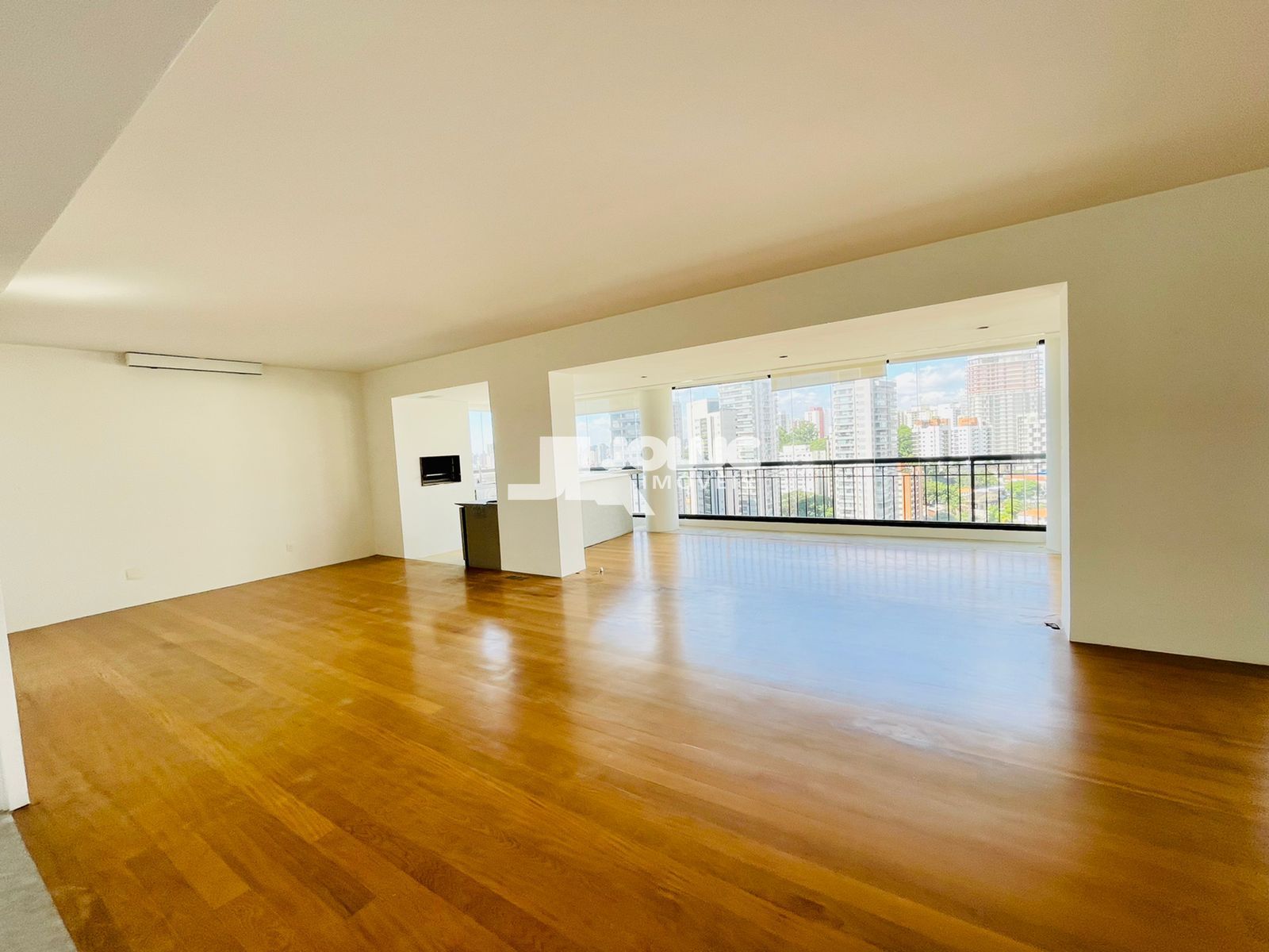 Apartamento à venda com 3 quartos, 215m² - Foto 7