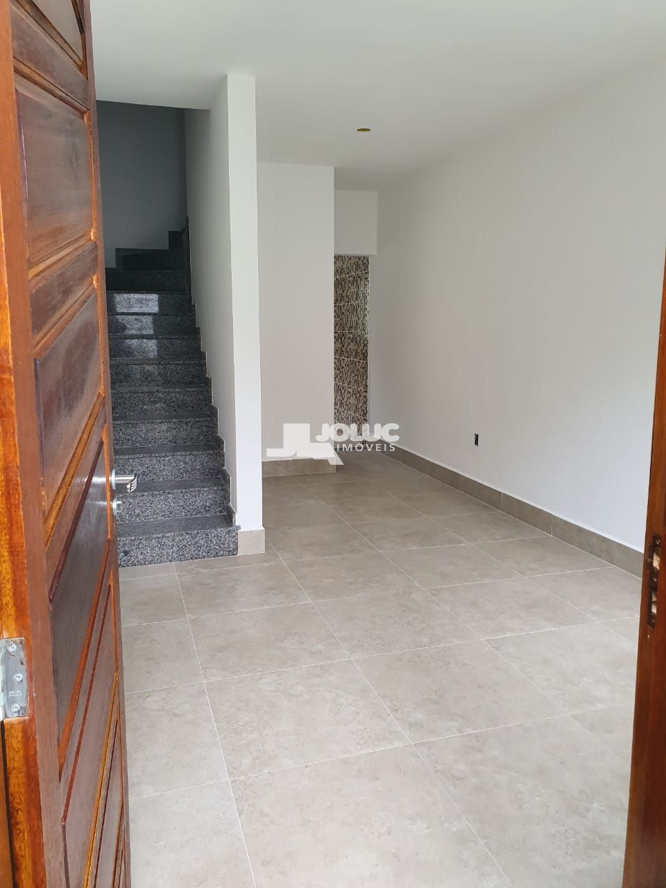 Sobrado à venda com 2 quartos, 68m² - Foto 3