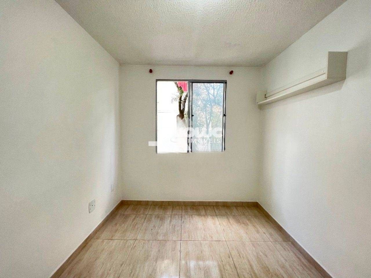 Apartamento à venda com 3 quartos, 50m² - Foto 2