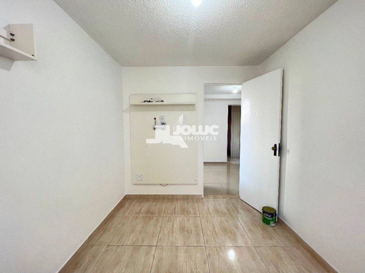 Apartamento à venda com 3 quartos, 50m² - Foto 3