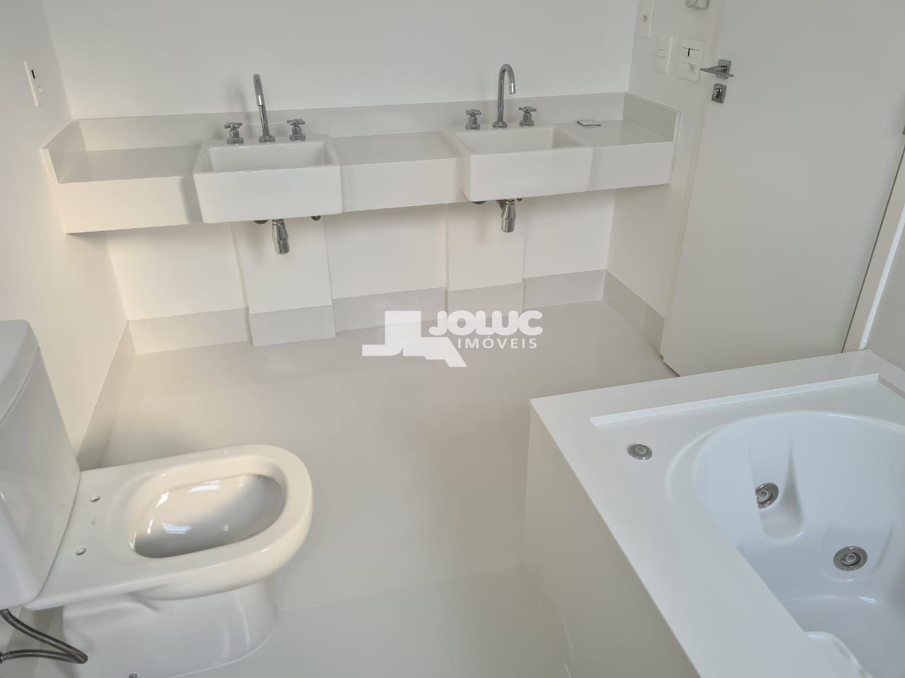 Apartamento à venda com 3 quartos, 205m² - Foto 15