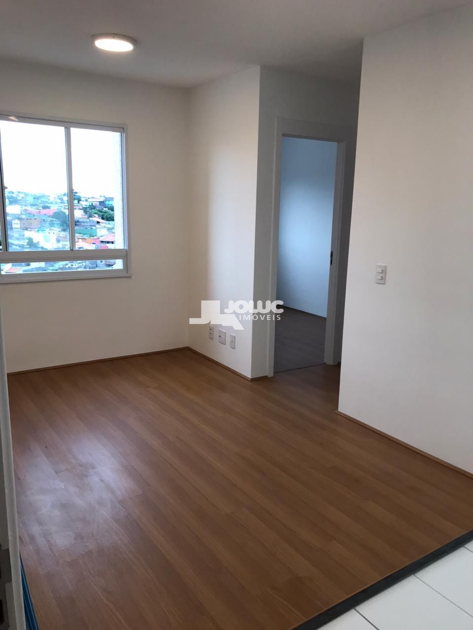 Apartamento à venda com 2 quartos, 42m² - Foto 2