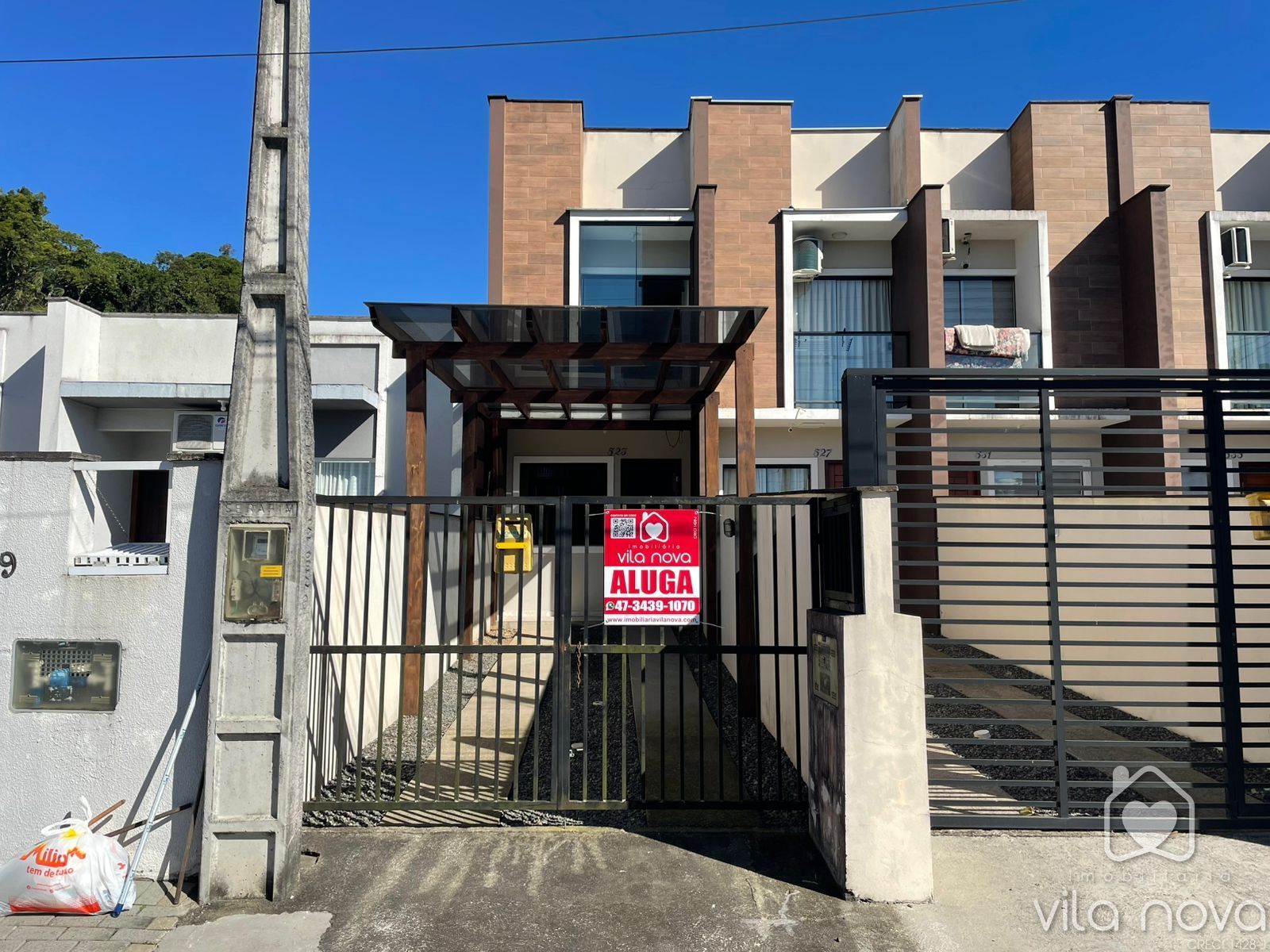 Sobrado Geminado para locação no Vila Nova