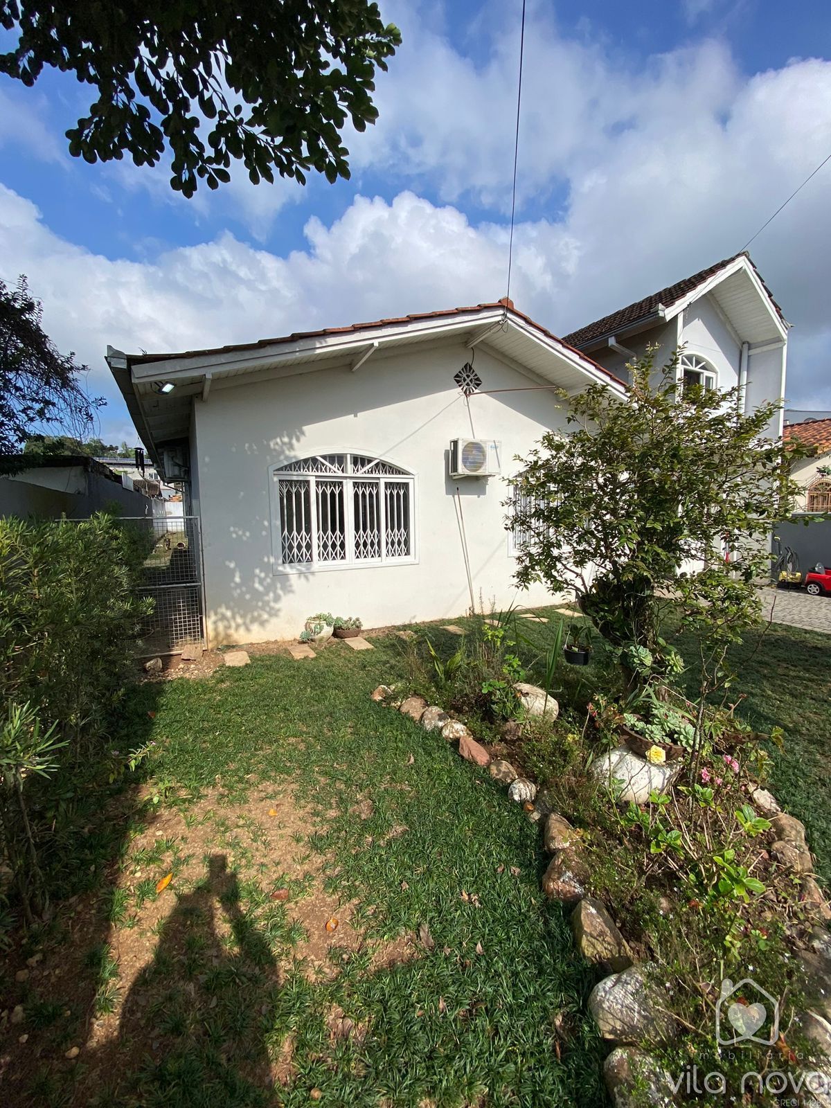 Casa para locação no Itaum