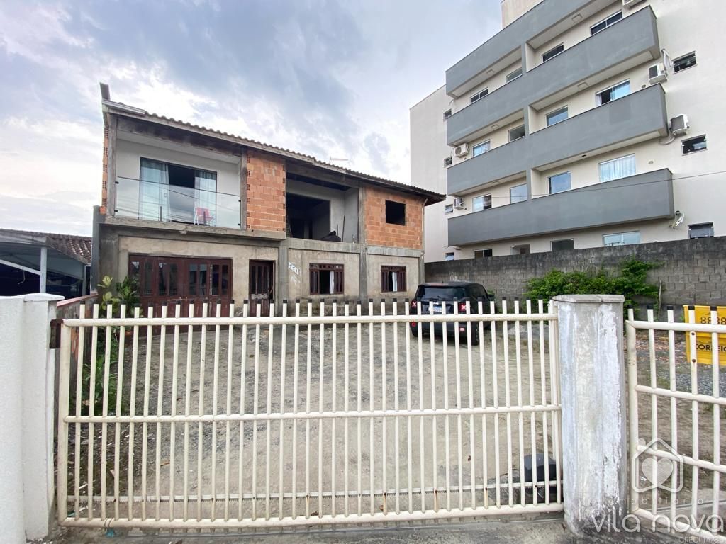 Sobrado à venda no Vila Nova