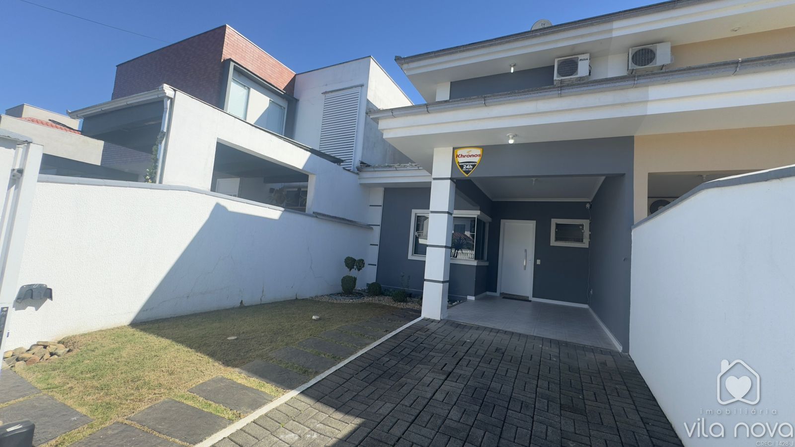 Sobrado Geminado à venda no Vila Nova
