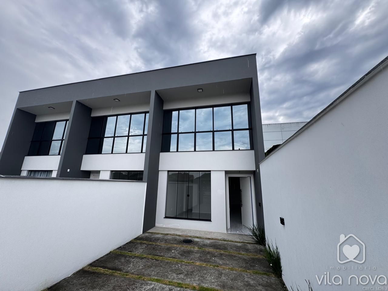 Sobrado Geminado à venda no Boa Vista